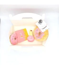 Hondenmode -Hondenmode frenkiez sweetz pink giftbox 1