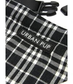 Urban Pup Urban Pup Black & White Tartan Bandana -Hondenmode urban pup black white tartan bandana 2