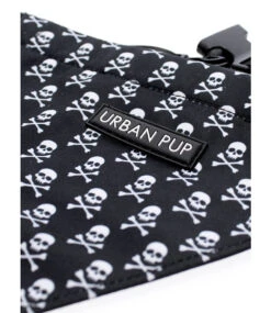 Urban Pup Urban Pup Skulls & Crossbones Bandana -Hondenmode urban pup skulls crossbones bandana 2
